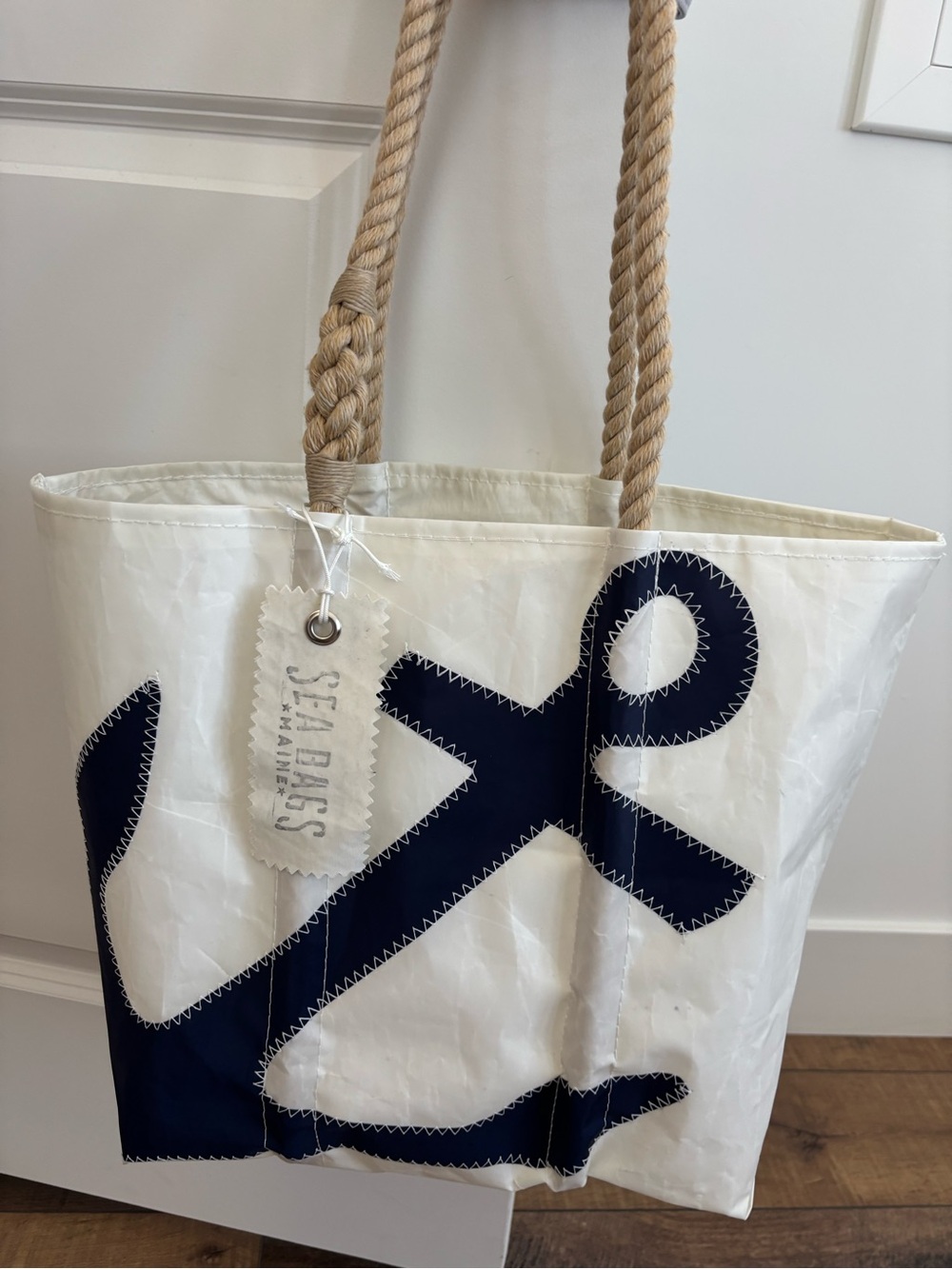 Sea Bags Maine White & Navy Anchor Tote with Rope Handles